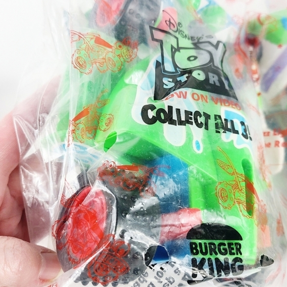 COLLECTIBLE SET OF 3 BURGER KING TOYS 1995 UNOPENED WOODY, BUZZ LIGHTYEAR & R.C. - Picture 4 of 7